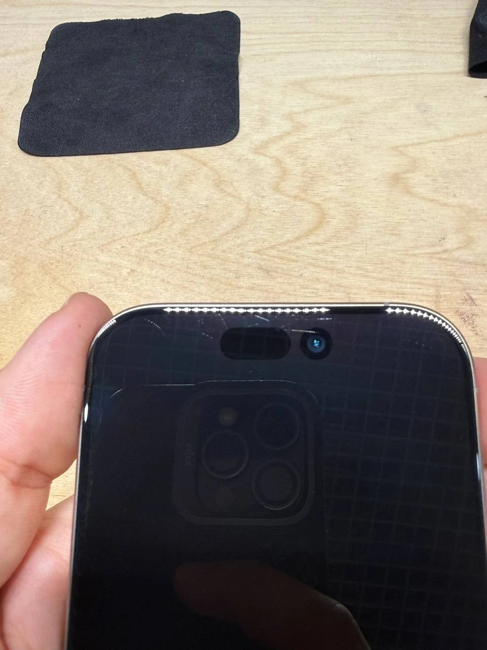 Б/У Apple iPhone 16 Pro 128GB Natural Titanium (Хорошее состояние) (MYNG3) Аккумулятор 92%, 409 циклов. Экран