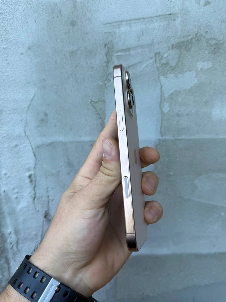 Б/В Apple iPhone 16 Pro Max 256GB Desert Titanium (Як новий) (MYWX3) Акумулятор 92%. Комплект: коробка.