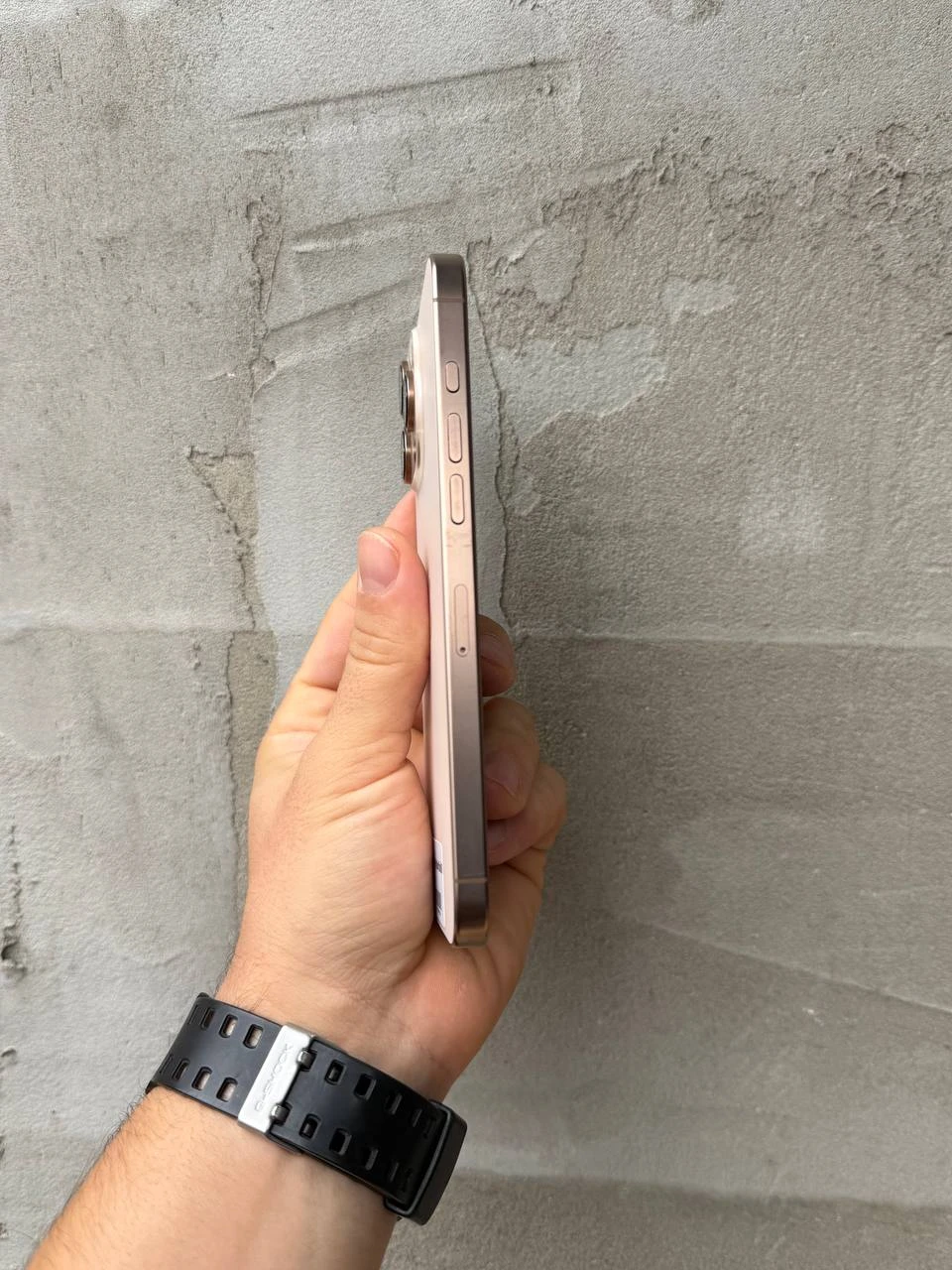 Б/У Apple iPhone 16 Pro Max 256GB Desert Titanium (Хорошее состояние) (MYWX3) Аккумулятор 89%. Комплект: