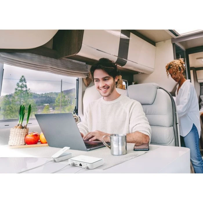 Маршрутизатор D-Link DBR-330 (UA)