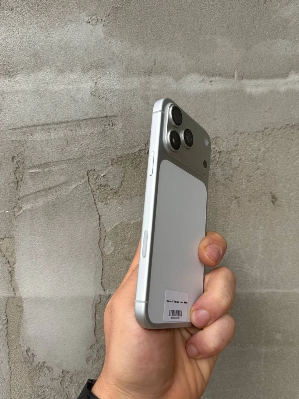 Б/У Apple iPhone 17 Pro Max 256GB Silver (Как новый) (MFYM4) Аккумулятор 93%. Без комплекта.