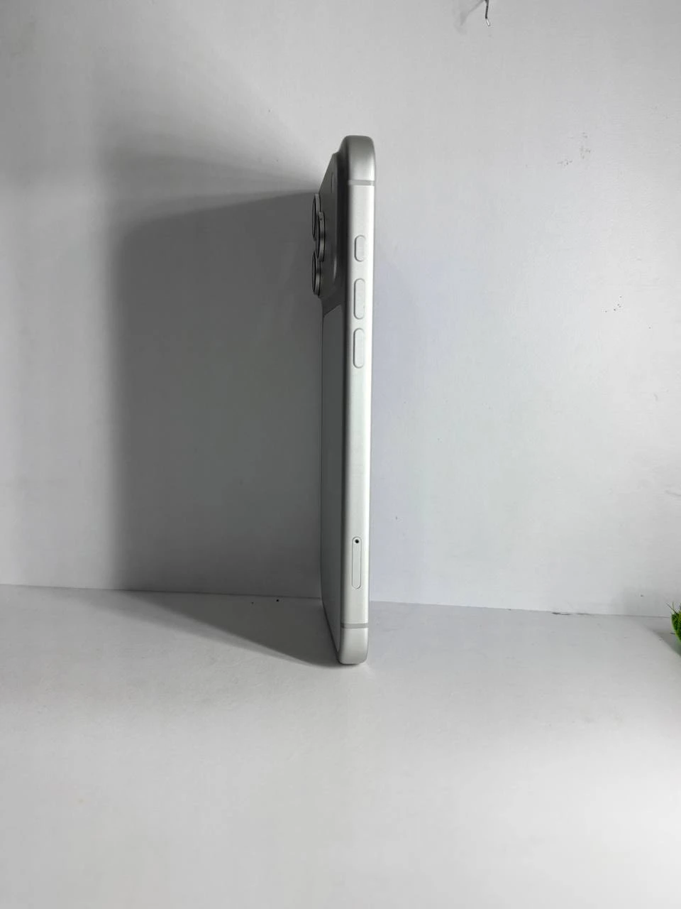 Б/У Apple iPhone 17 Pro Max 512GB Silver (Как новый) (MFYQ4) Аккумулятор 94%. Комплект: