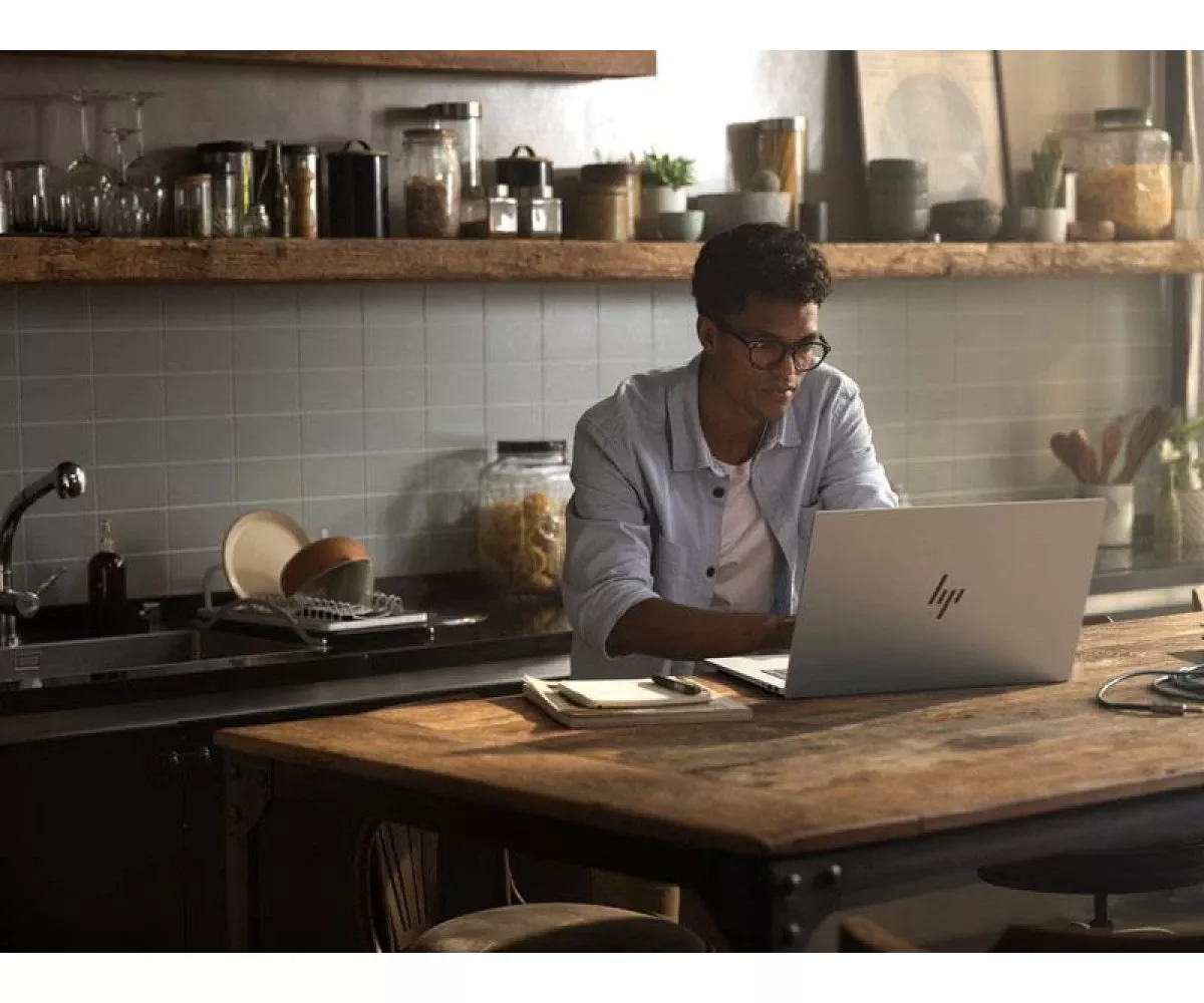 HP OmniBook 7 AI Ultra 7-258V/32GB/2TB/Win11 RTX4050 Touch (17-dc0005nw (CB8Z5EA))