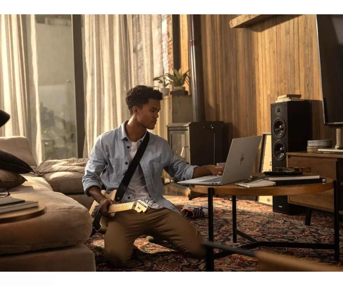 HP OmniBook 7 AI Ultra 7-258V/32GB/2TB/Win11 RTX4050 Touch (17-dc0005nw (CB8Z5EA))