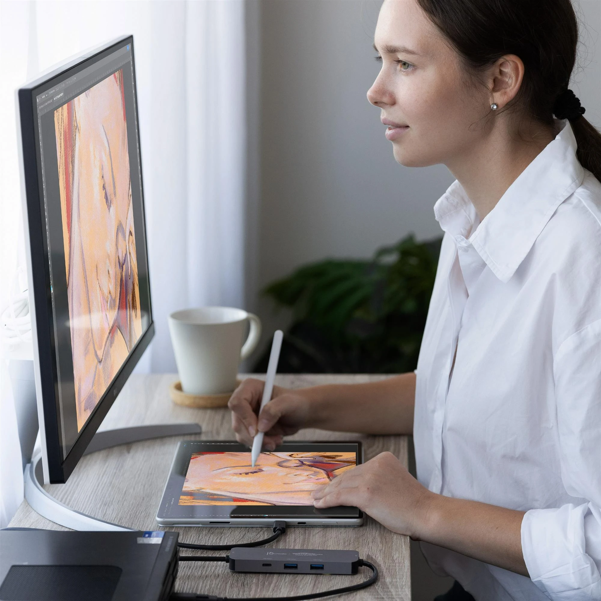 USB-хаб J5create Wormhole Switch Grey (JCH462-N) (UA)