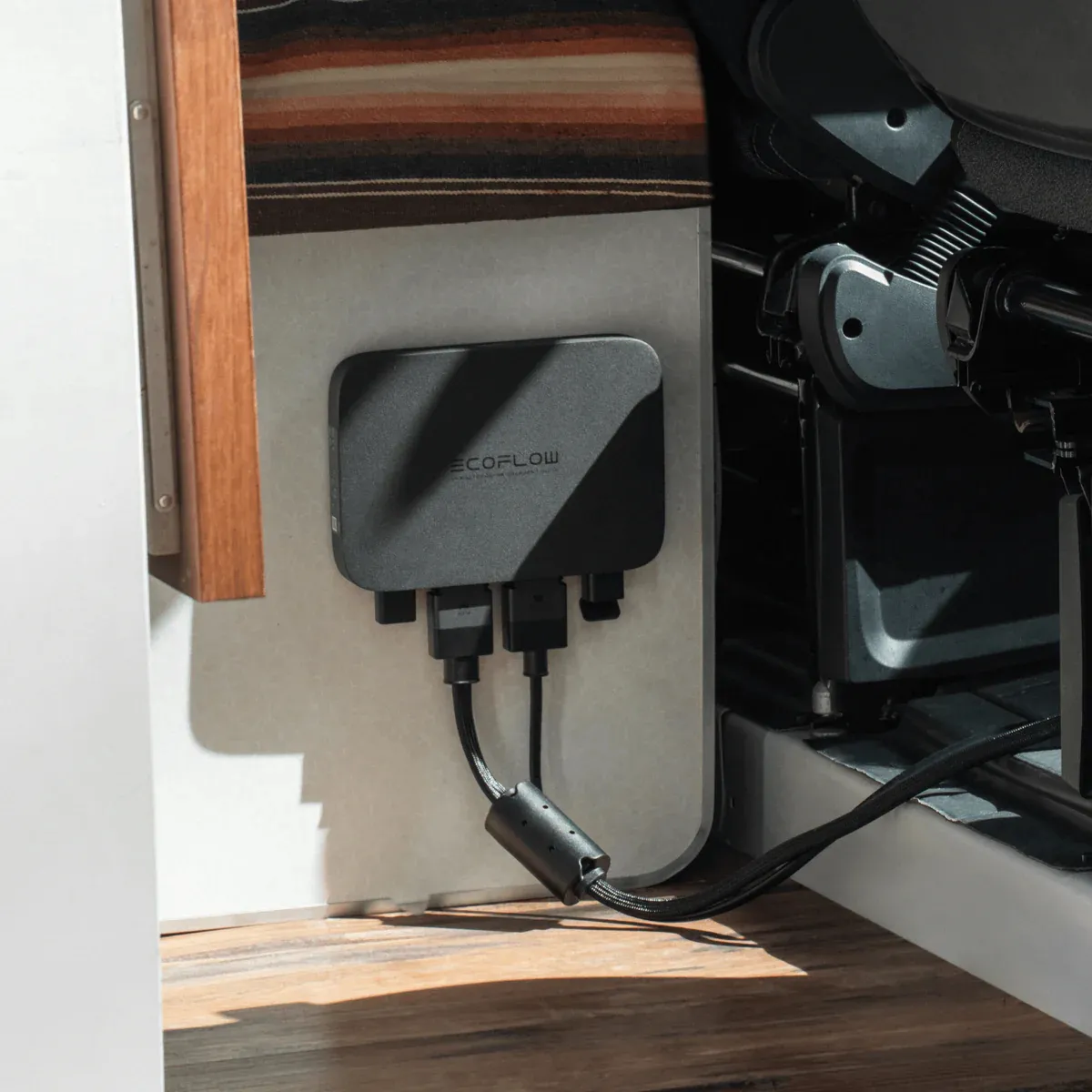 Зарядний пристрій від генератора автомобіля EcoFlow Alternator Charger 500W Europe