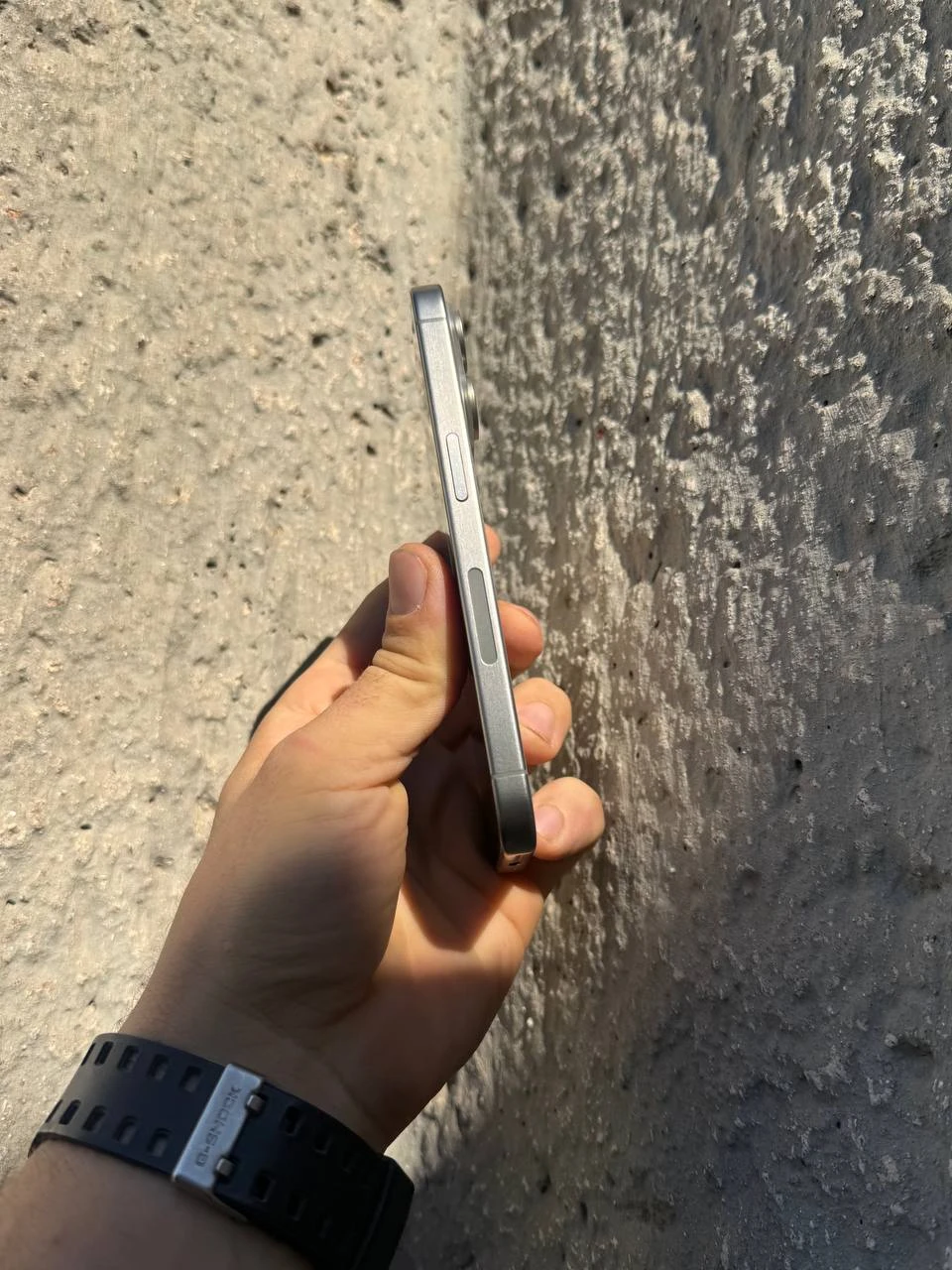 Б/В Apple iPhone 15 Pro 1TB eSIM Natural Titanium (Хороший стан) Акумулятор 95%. Комплект: тільки