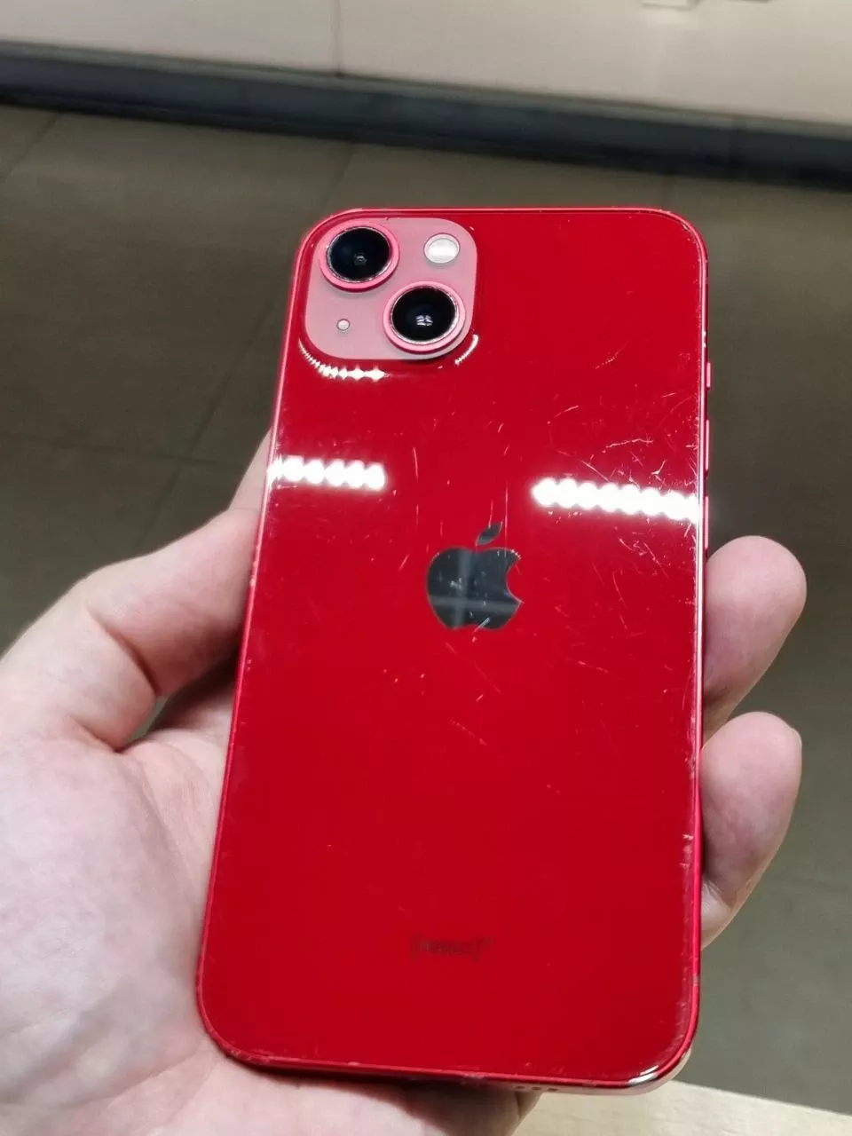 Б/В Apple iPhone 13 128GB (PRODUCT) RED (Хороший стан) Акумулятор 97%. Без комплекту.