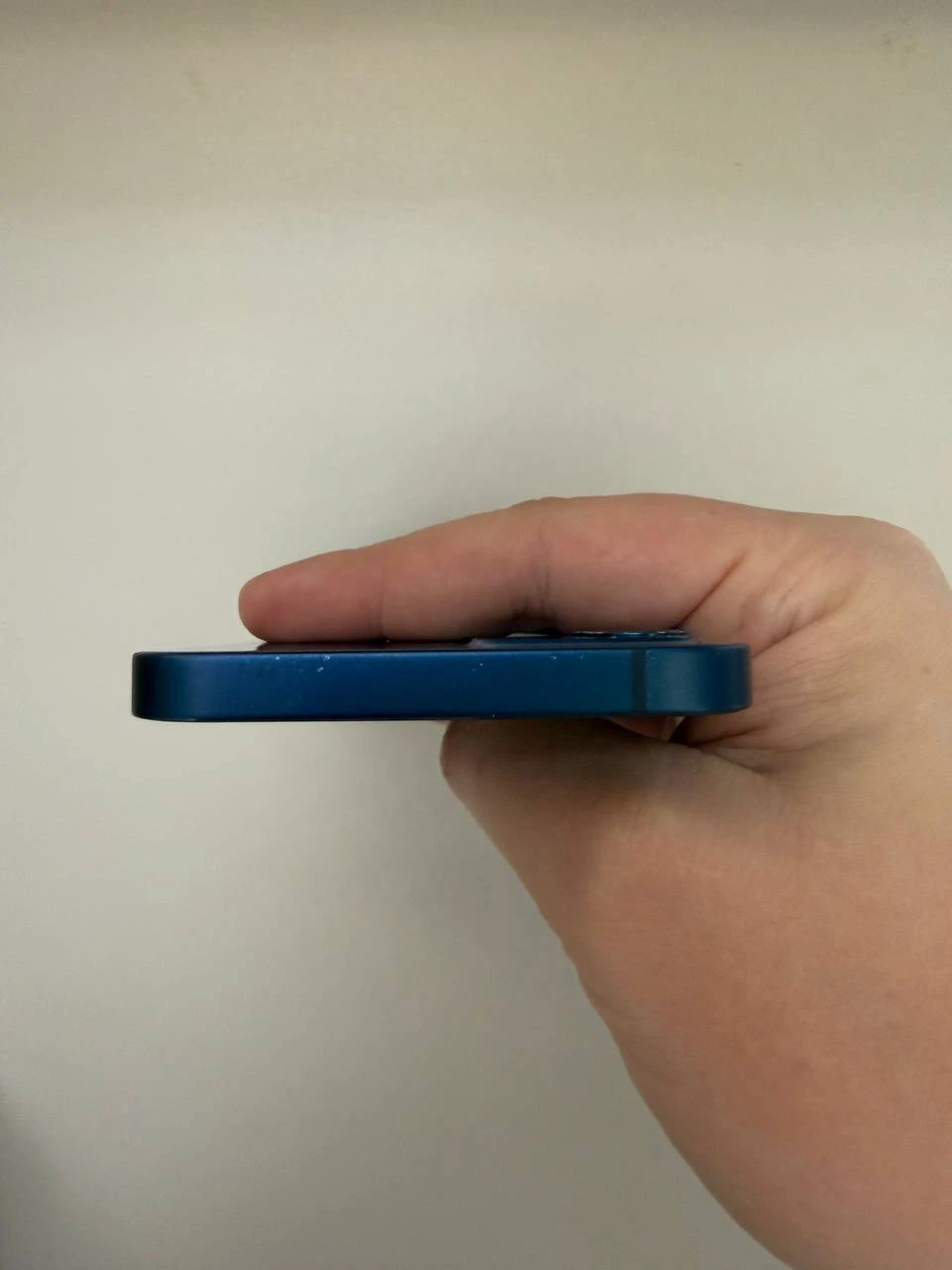 Б/В Apple iPhone 12 256Gb Blue (Сліди використання) (MGJK3/MGHL3)
