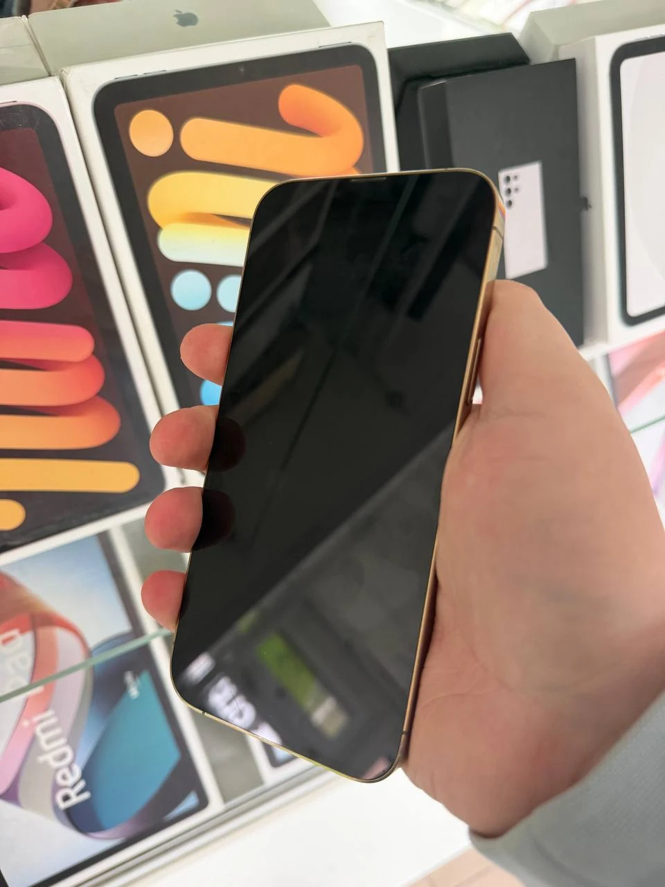 Б/У Apple iPhone 13 Pro Max 1TB Gold (Хорошее состояние) (MLLM3) Аккумулятор 100%, заменён. Без